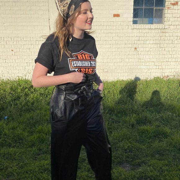 Meet your Posher, Paige - Picture 2 of 6